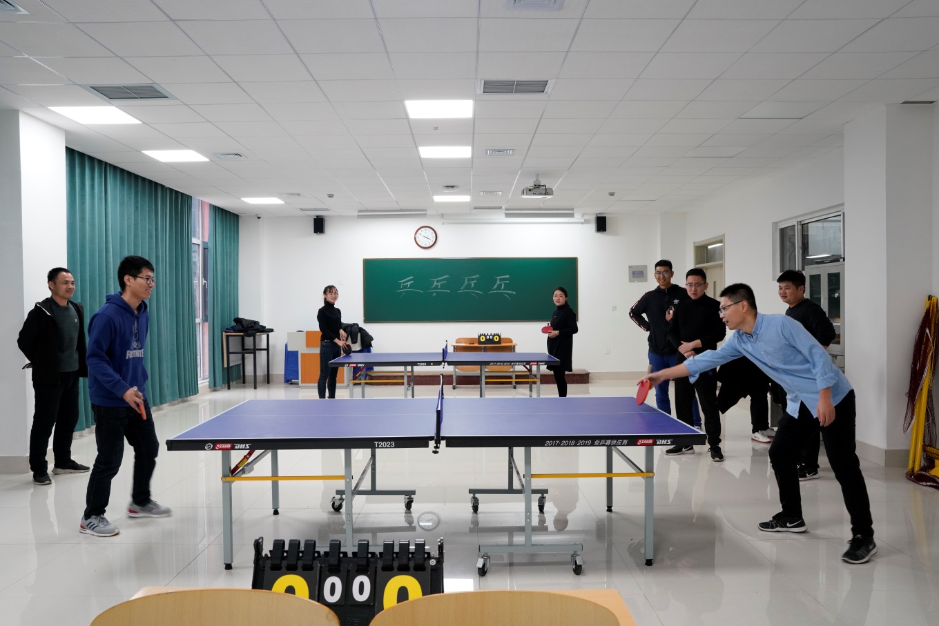 说明: F:\妇女联合委员会\文体活动\乒乓球比赛\11.29乒乓球比赛\_DSC0166.JPG